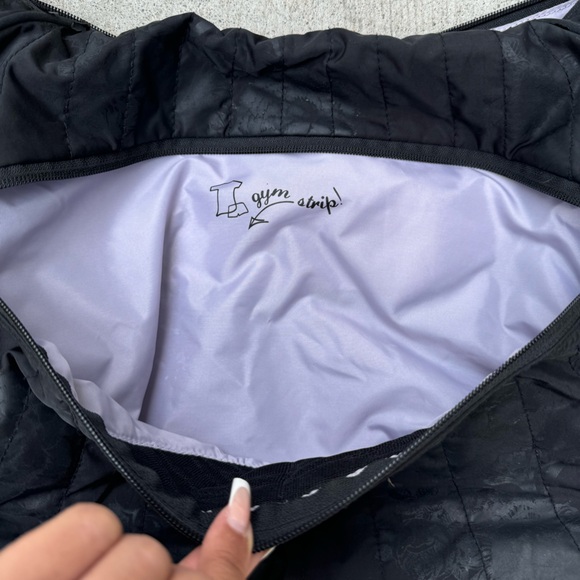 COPY - Lululemon Sidestage Dance Floss Travel Bag - Black - Picture 5 of 12